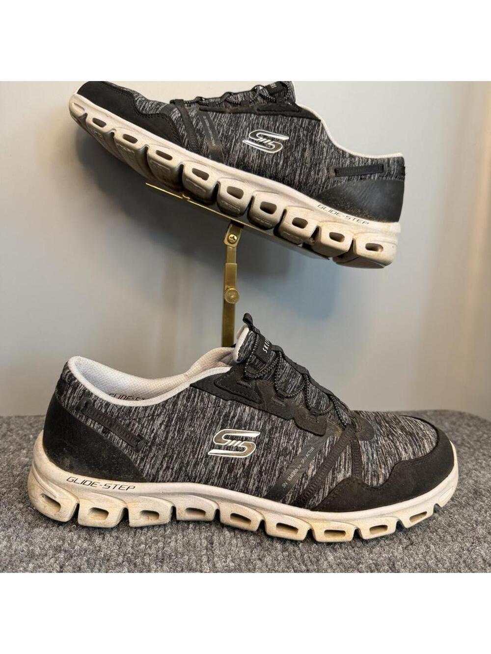Skechers Step Ins sneakers black grey silver size 9